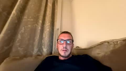Snapshot of brettbigdee chatting on 05-16-26, 12:40 brettbigdee online show from 05-16-26, 12:40