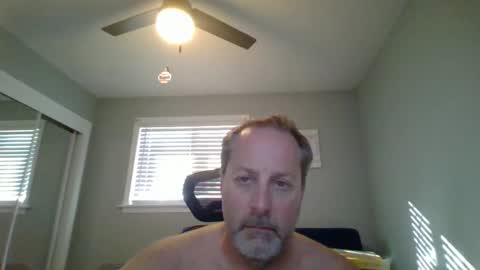 Snapshot of brettsky chatting on 04-16-26, 09:39 hey online show from 04-16-26, 09:39