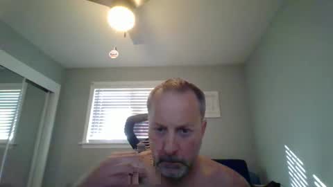 Snapshot of brettsky chatting on 04-23-26, 09:50 hey online show from 04-23-26, 09:50