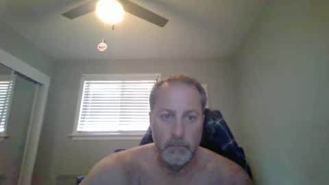 Snapshot of brettsky chatting on 05-27-26, 09:01 hey online show from 05-27-26, 09:01
