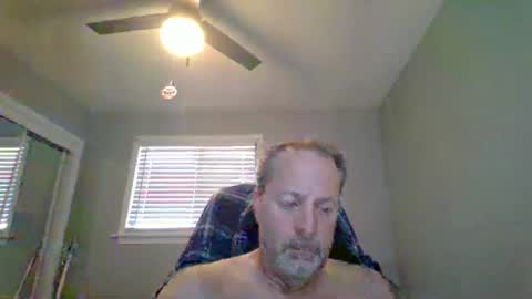 Snapshot of brettsky chatting on 06-03-26, 07:41 hey online show from 06-03-26, 07:41