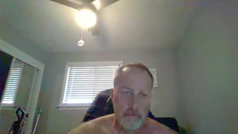Snapshot of brettsky chatting on 06-10-26, 03:00 hey online show from 06-10-26, 03:00
