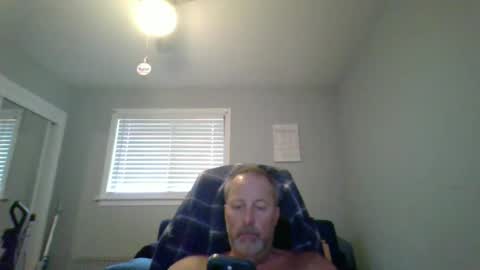 Snapshot of brettsky chatting on 06-23-26, 08:18 hey online show from 06-23-26, 08:18