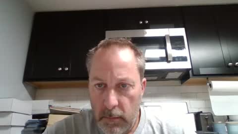 Snapshot of brettsky chatting on 07-08-26, 12:20 hey online show from 07-08-26, 12:20
