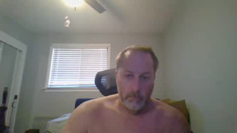Snapshot of brettsky chatting on 07-13-26, 04:54 hey online show from 07-13-26, 04:54