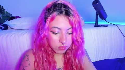 Snapshot of bri_cullen chatting on 12-21-24, 07:35 Bri cullen online show from 12-21-24, 07:35