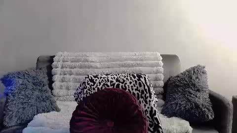 bri_fox online show from 07-28-26, 09:25
