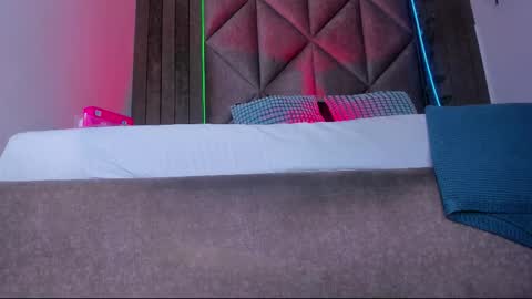 B R I A  online show from 12-05-25, 07:54