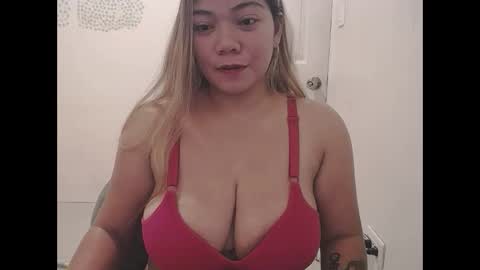 Snapshot of briana_lovexx chatting on 03-10-26, 02:16 Briana online show from 03-10-26, 02:16