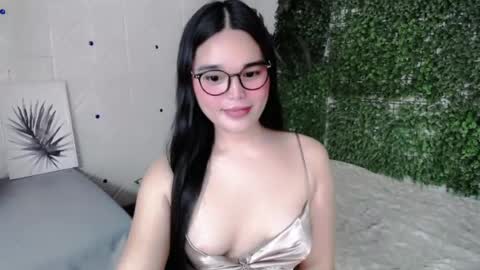 Claire online show from 07-20-26, 01:02