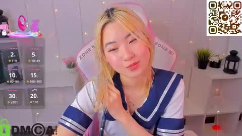 Snapshot of bridgetbottrel chatting on 11-19-25, 12:54 Bridget online show from 11-19-25, 12:54