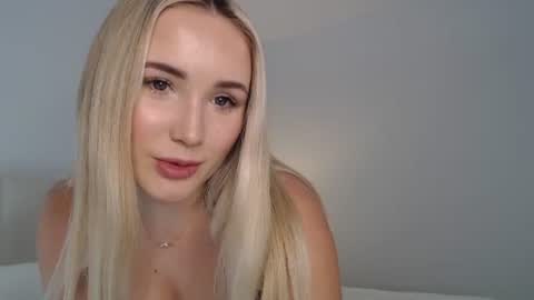 Snapshot of bridgetjean chatting on 06-29-26, 12:39 Bridget Jean online show from 06-29-26, 12:39