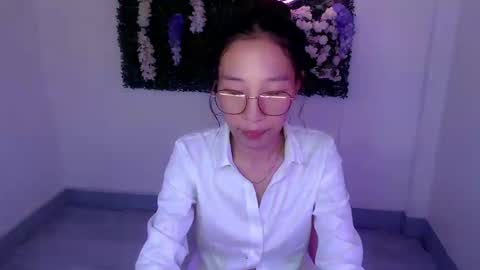 brie_belle online show from 12-28-24, 04:08