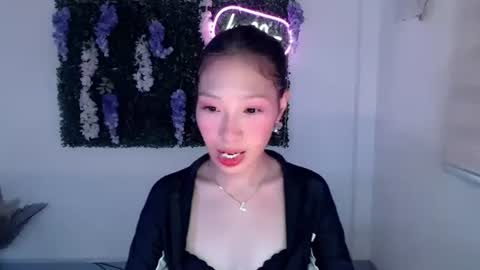 brie_belle online show from 03-04-25, 04:38