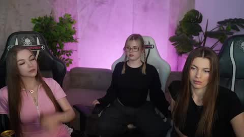 Diamonds Girls online show from 06-03-26, 02:33