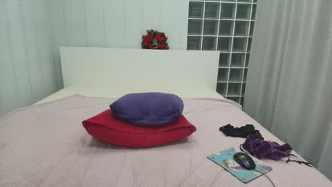 Heather online show from 01-17-26, 01:10