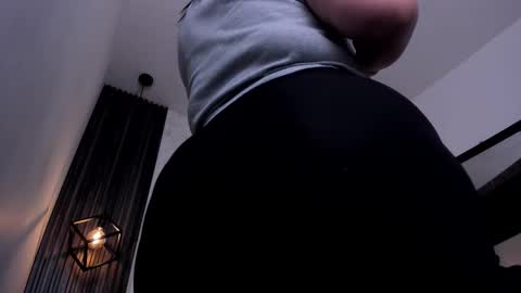 Snapshot of brigittemiller chatting on 10-22-25, 05:34 BRIGITTE online show from 10-22-25, 05:34