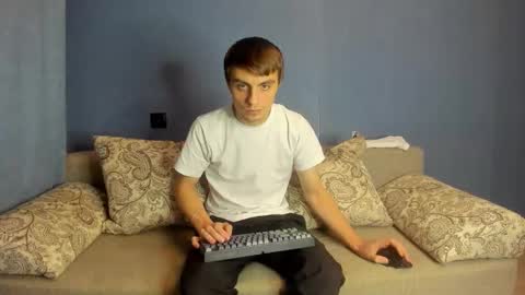 bristlebback online show from 12-04-25, 05:32