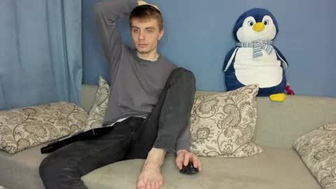 bristlebback online show from 04-26-26, 05:21