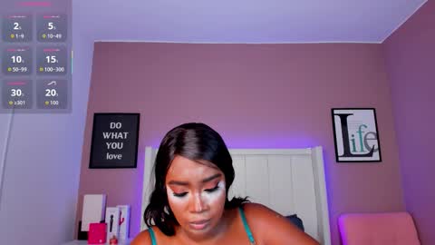 Snapshot of britanymooree chatting on 11-01-25, 08:11 Britany online show from 11-01-25, 08:11