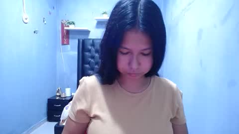 britanyx1 online show from 04-23-26, 02:08