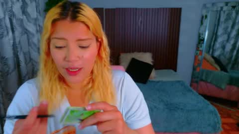 britany online show from 05-11-26, 02:23
