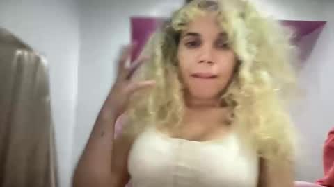 brithneysquirt online show from 11-17-25, 02:28