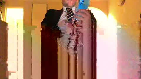 Britishman1989 online show from 11-21-25, 10:19