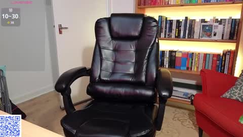 Snapshot of britishpoet chatting on 01-03-25, 01:03 Callum online show from 01-03-25, 01:03