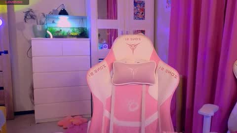 Britney online show from 11-28-25, 09:28