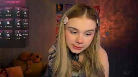 Britney online show from 02-07-26, 07:06