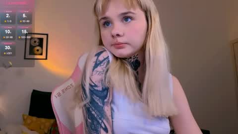 Britney online show from 04-18-26, 07:07