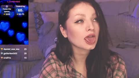 britneybarker online show from 02-04-25, 03:22