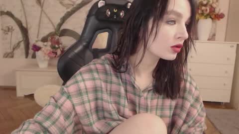 britneybarker online show from 01-12-26, 02:28