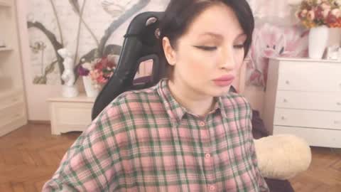 britneybarker online show from 04-27-26, 02:42