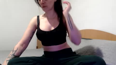 Britney online show from 02-09-26, 10:30