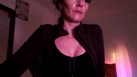 Britney online show from 03-26-26, 05:57