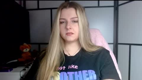 BritneyGlow online show from 12-13-24, 04:49