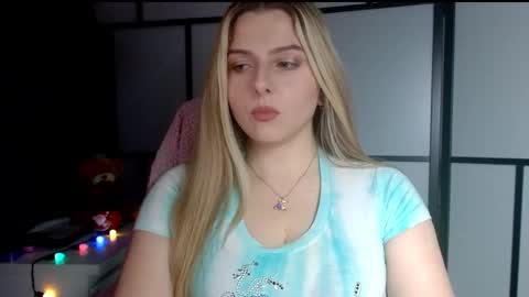 BritneyGlow online show from 12-15-24, 03:42