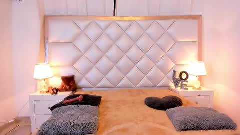 Snapshot of brittany069 chatting on 11-15-25, 03:26 Brittany online show from 11-15-25, 03:26