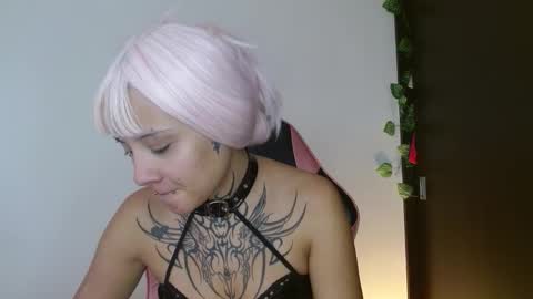 maru miaw   Please help me to reach 100 thumbs up online show from 02-11-26, 07:41