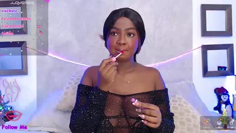 brittany 25 years old  happy as a worm  online show from 12-29-24, 09:39