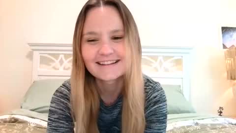 Snapshot of brittbratt24 chatting on 06-29-26, 04:18 Britt online show from 06-29-26, 04:18