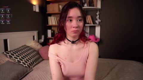 Lina online show from 11-12-25, 11:43