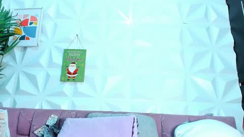 BRIYIT     online show from 12-13-24, 04:38