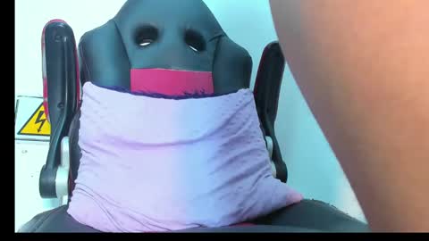 BRIYIT     online show from 02-05-25, 08:54