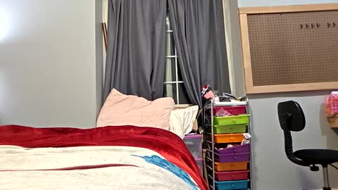 brkenprincess81 online show from 10-31-25, 05:52