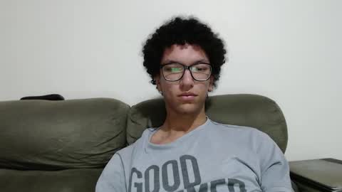 Snapshot of brocklow chatting on 02-10-25, 01:35 Derek Richard online show from 02-10-25, 01:35