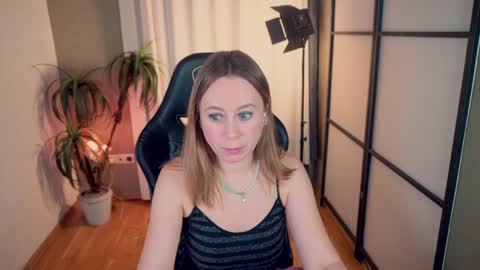 Snapshot of brooke_evans_ chatting on 01-18-25, 03:31 Brooke online show from 01-18-25, 03:31