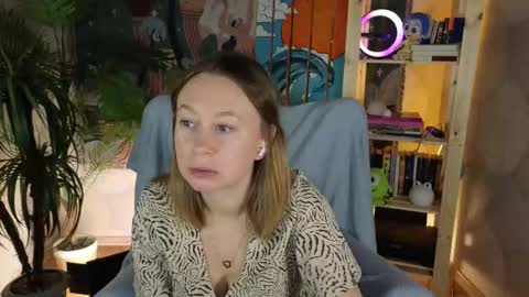 Snapshot of brooke_evans_ chatting on 10-03-25, 08:50 Brooke online show from 10-03-25, 08:50